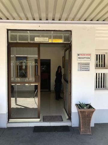 Vm Truck Stop - Shell Hotel Estcourt Luaran gambar
